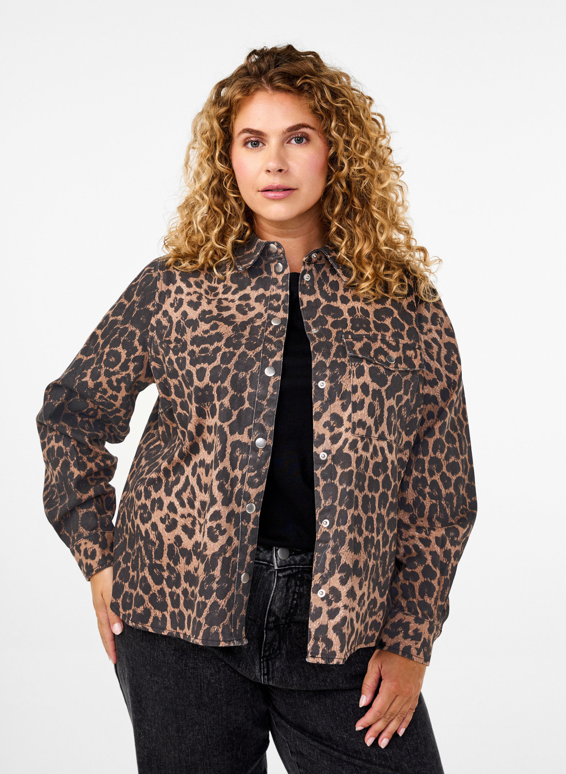 Zizzi Canvasjakke med leopardprint, Leo AOP, Model image number 0