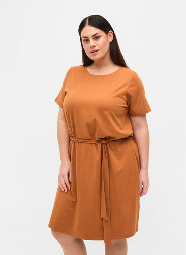 Kortærmet kjole med taljebælte, Pecan Brown, Model image number 0