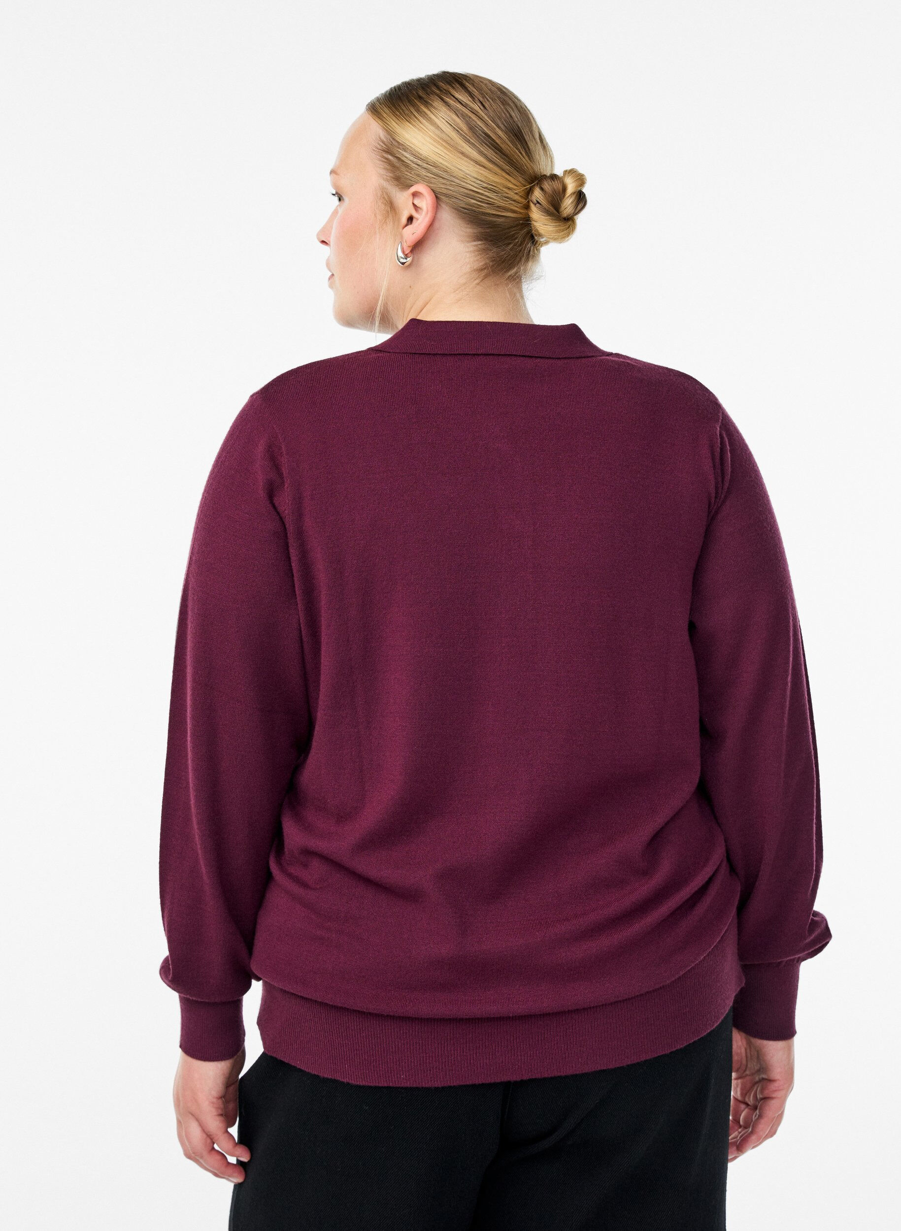 Zizzi Strikbluse med polokrave, M&oslash;rk Bordeaux, Model image number 2