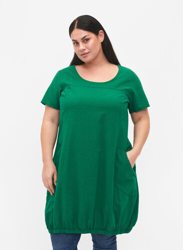 Kortærmet kjole i bomuld, Verdant Green, Model image number 0