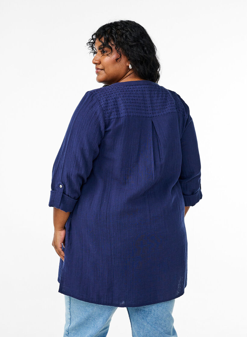 Tunika i bomuldsmusselin med broderi anglaise, Bl&aring;, Model image number 2