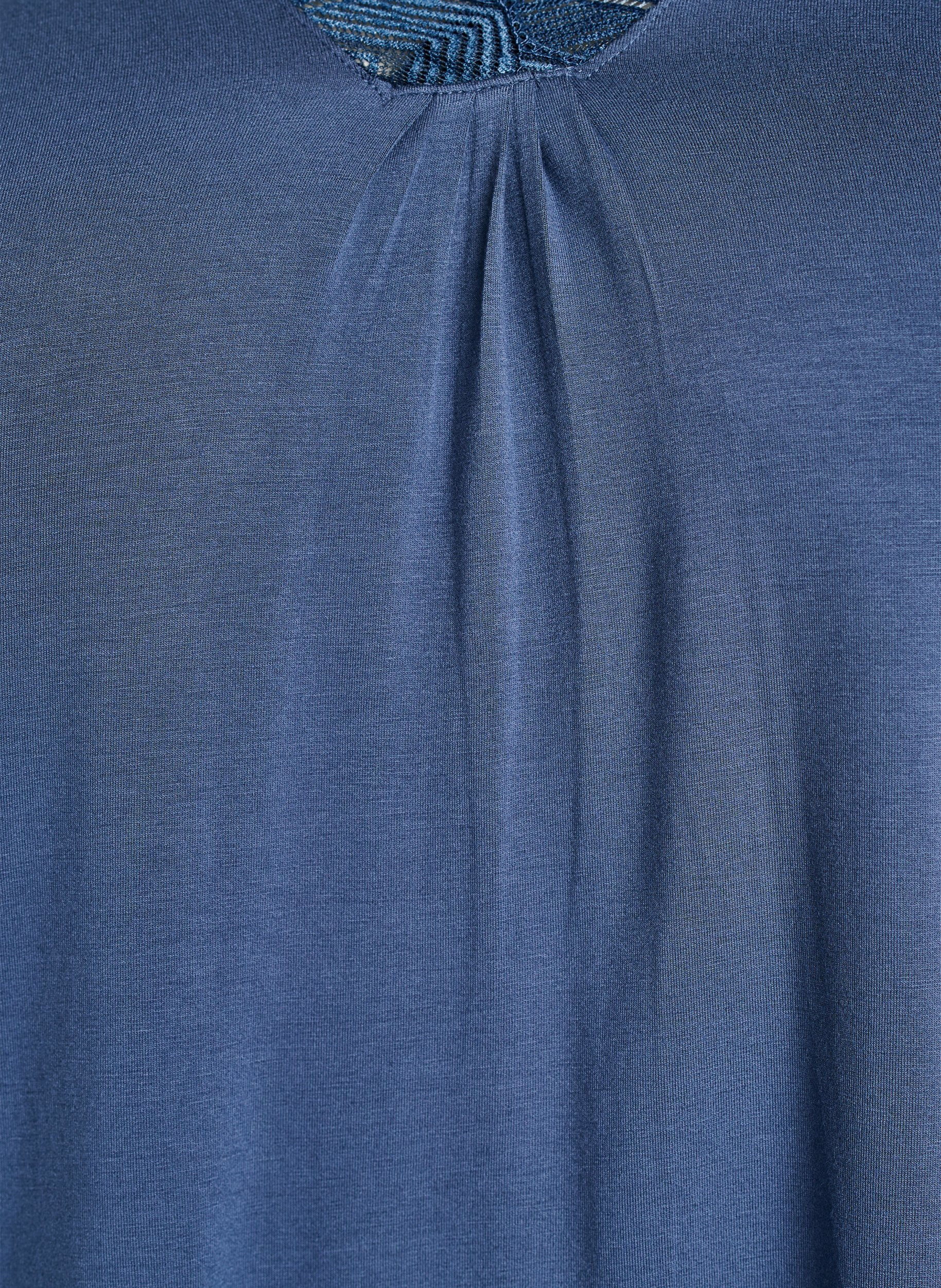 Zizzi Natbluse i viskose med blondedetalje og 3/4-&aelig;rmer, Bl&aring;, Packshot image number 2