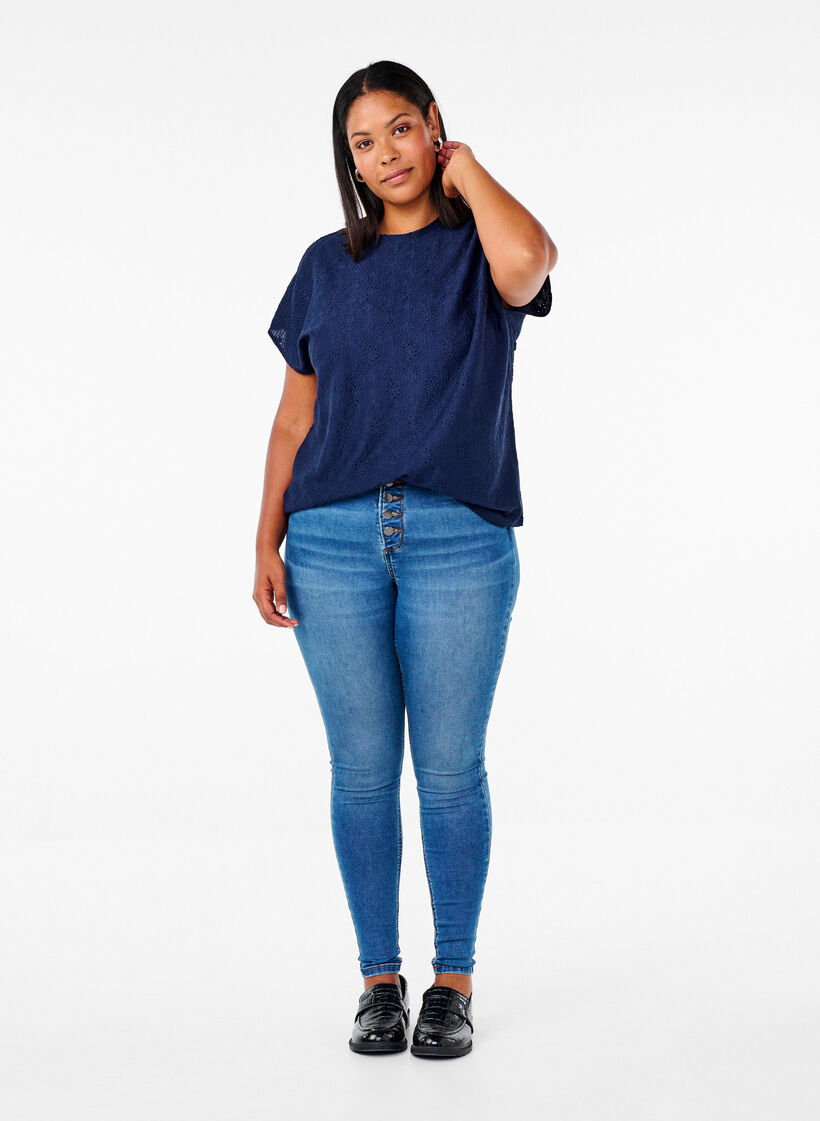 Bluse med korte ærmer og blomsterbroderi, Naval Academy, Model image number 2