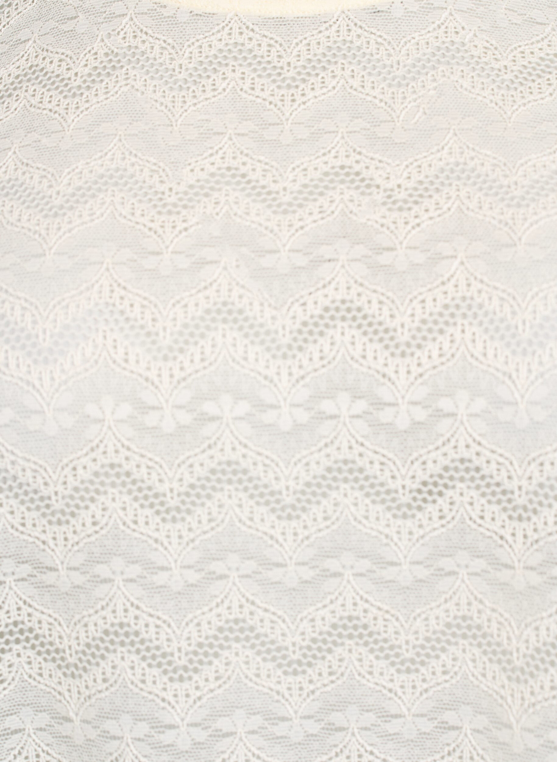 Zizzi Blondebluse med korte &aelig;rmer og b&oslash;lget kant, Vanilla, Packshot image number 2