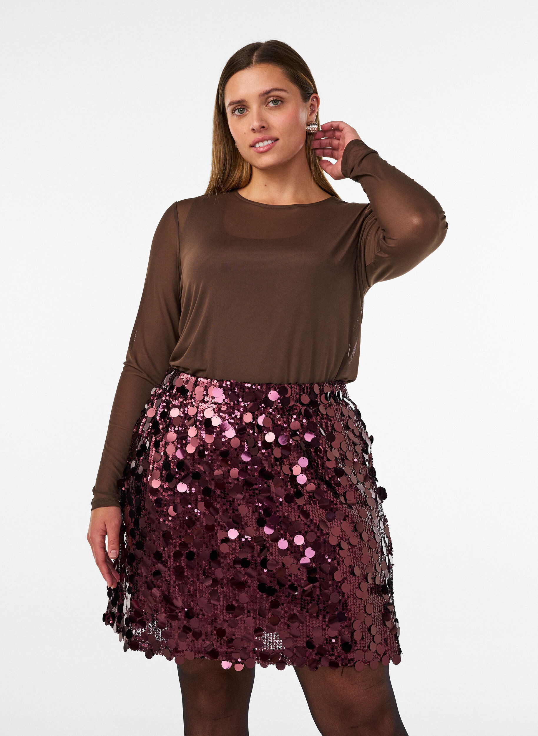 Kort pailletnederdel med elastisk linning, M&oslash;rk Bordeaux, Model