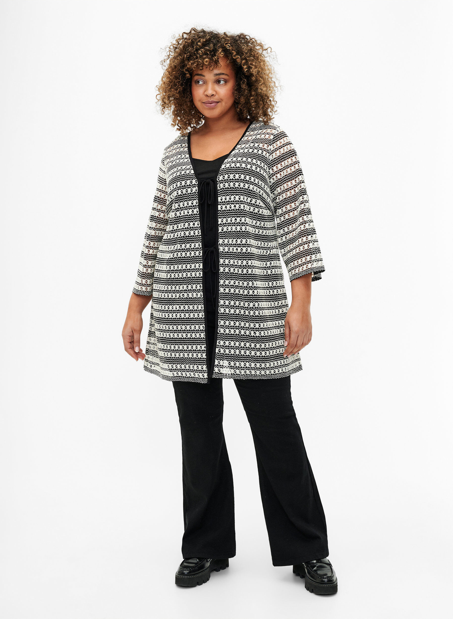 Zizzi H&aelig;klet cardigan med bindeb&aring;nd, Black White, Model image number 3