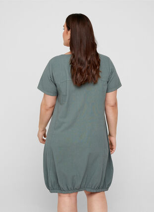 Kortærmet kjole i bomuld, Balsam Green, Model image number 1
