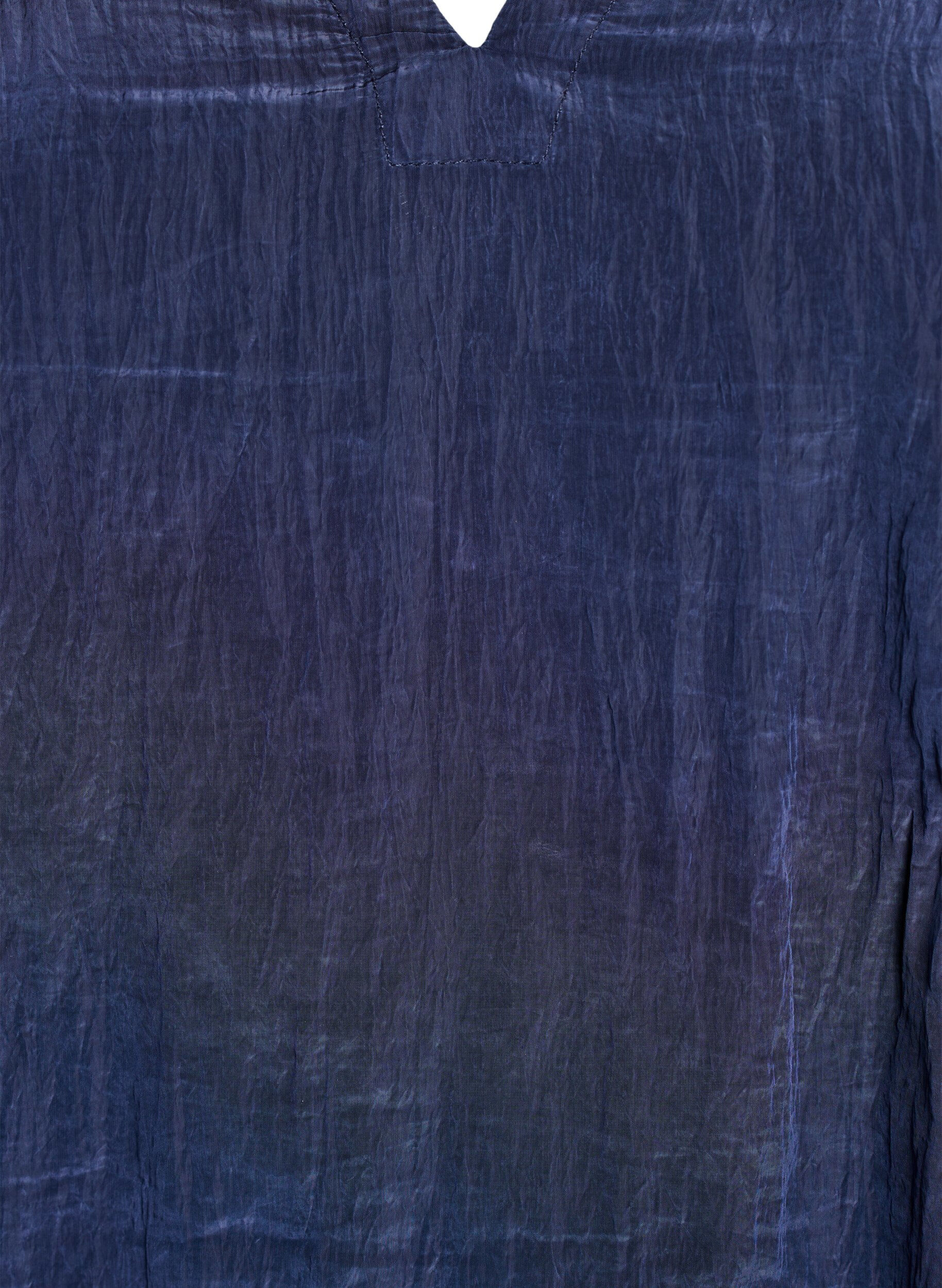 Zizzi Bluse med V-udsk&aelig;ring og kr&oslash;llet tekstur, Bl&aring;, Packshot image number 2