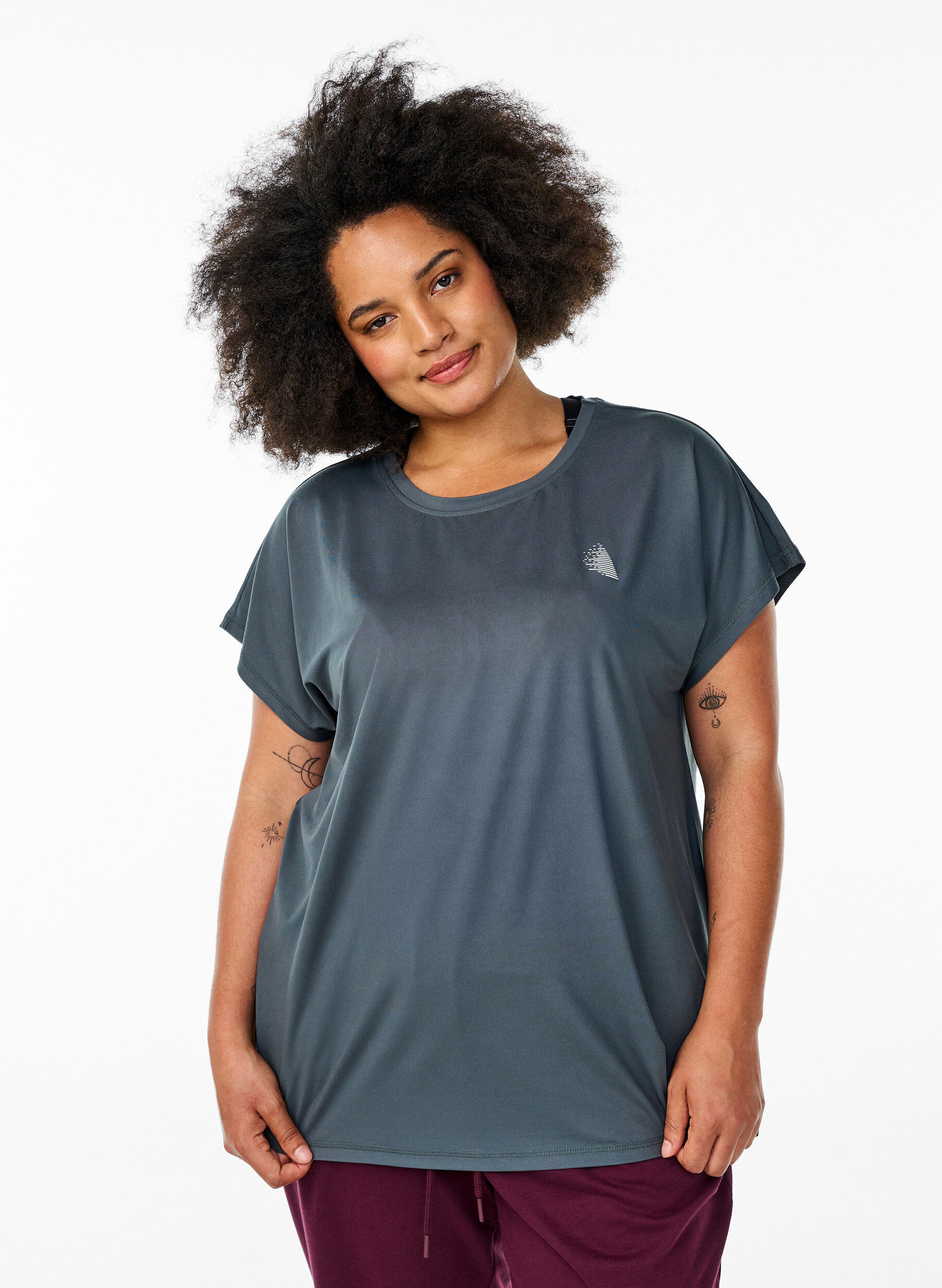 Ensfarvet tr&aelig;nings t-shirt, Gr&oslash;n, Model