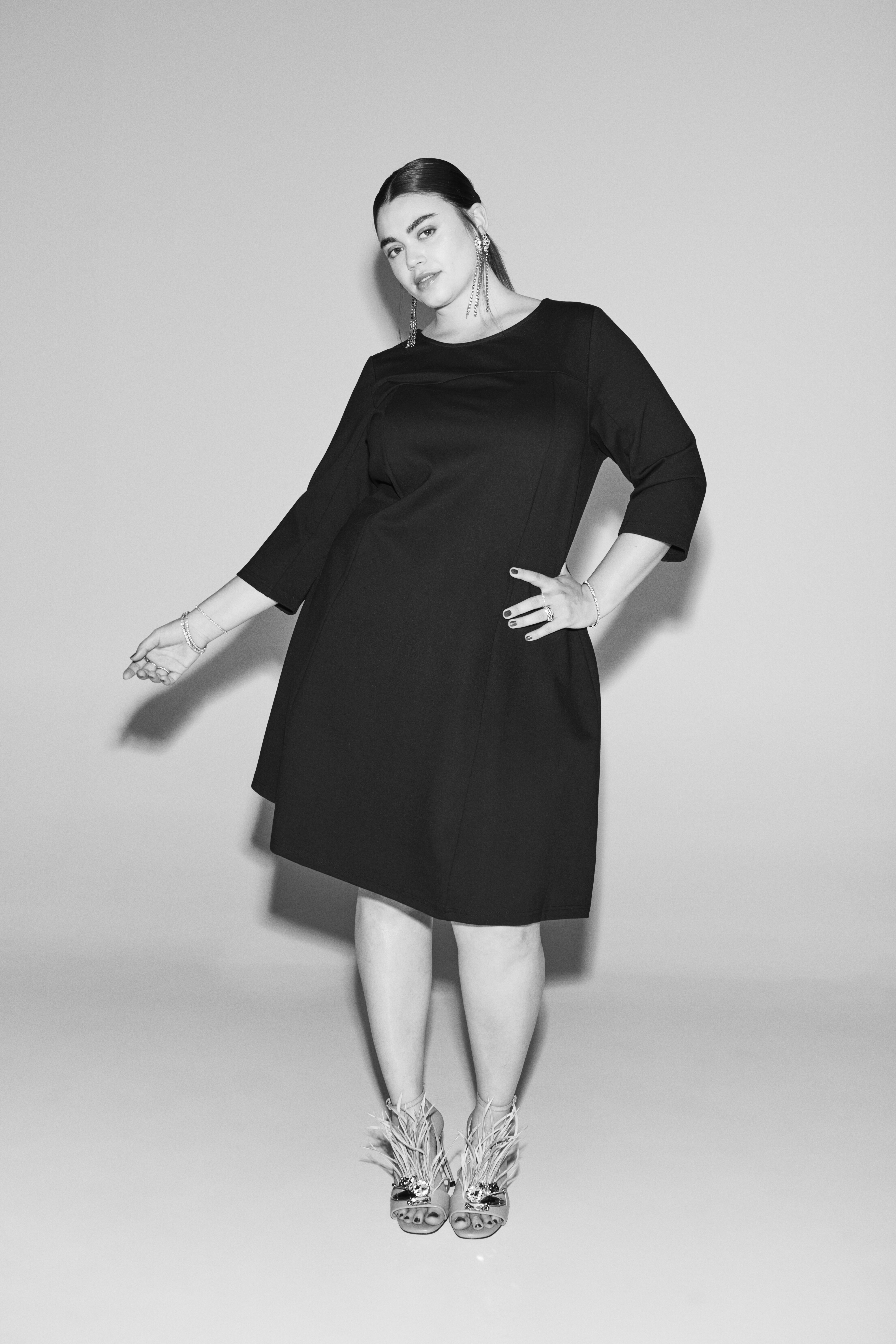A-formet sort kjole, , Model