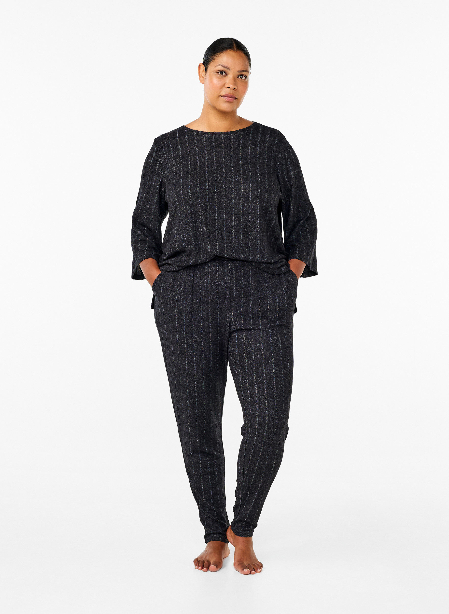 Zizzi L&oslash;s bluse med 3/4 &aelig;rmer, Sort, Model image number 1