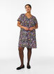 Kort a-shape kjole med blomsterprint, Bl&aring;, Model image number 1
