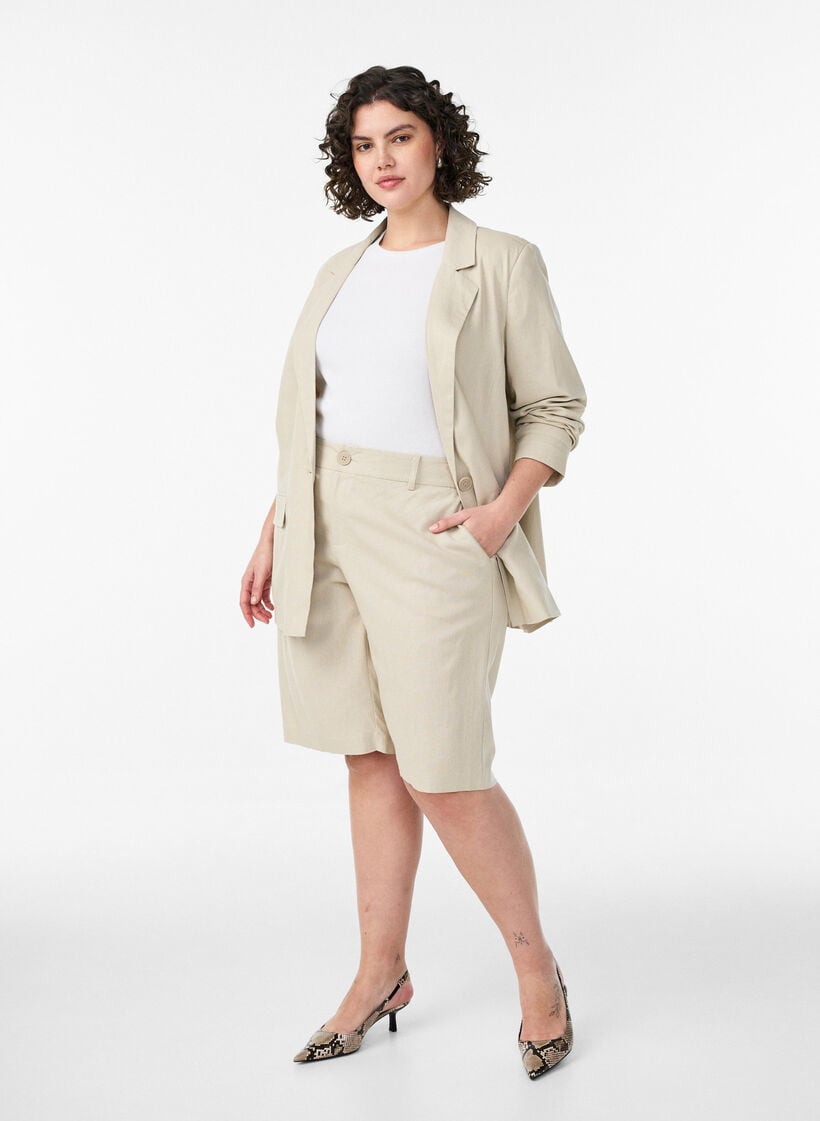 Blazer i h&oslash;r og viskose med reverskrave og lommer, Beige, Model image number 1