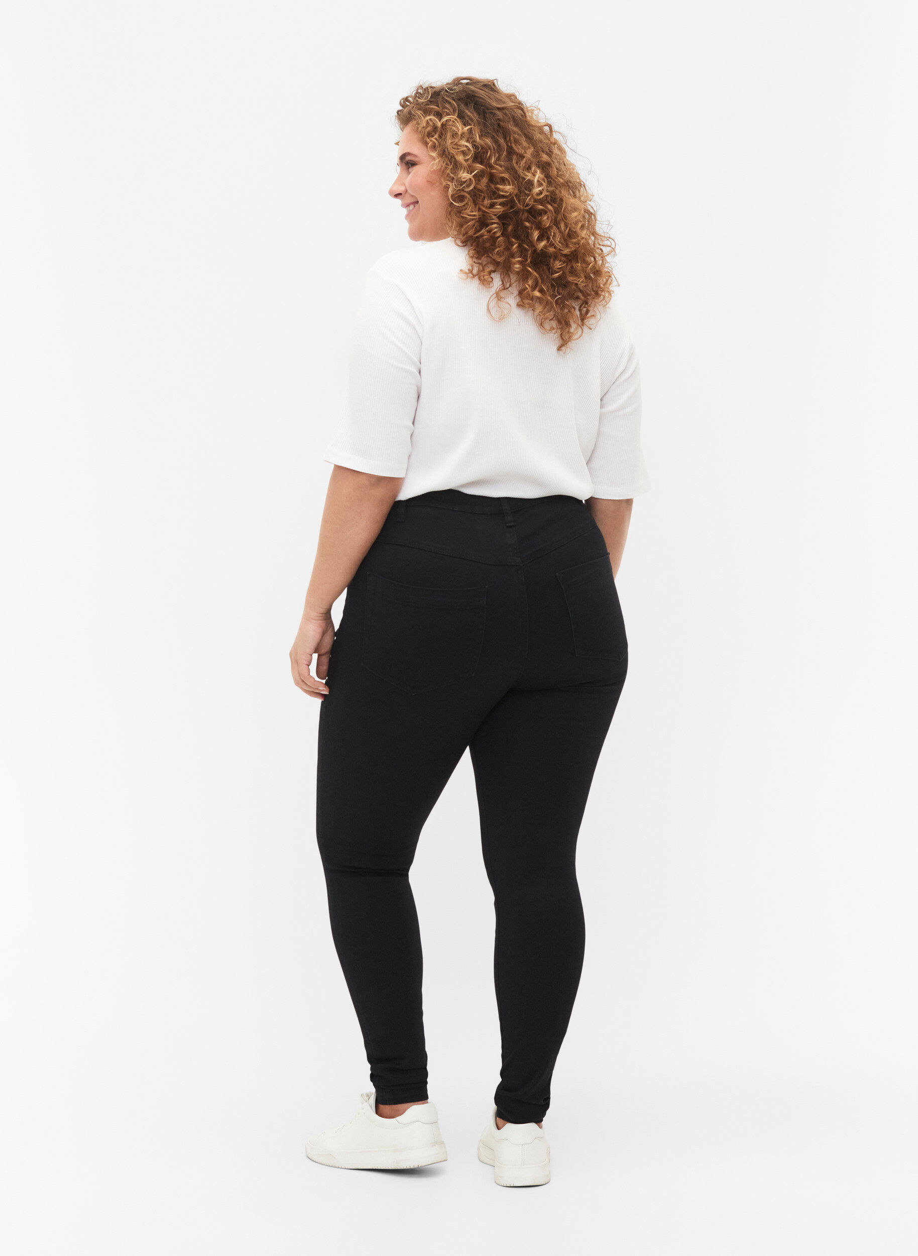 ZizziSuper slim Amy jeans med h&oslash;j talje, Black, Model image number 1