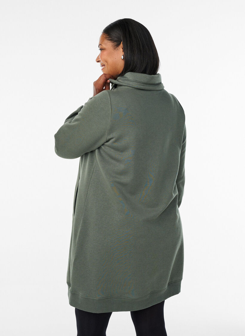Kort sweatkjole med h&oslash;j krave og lommer, Gr&oslash;n, Model image number 2
