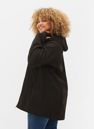 Kort softshell jakke med aftagelig hætte, Black, Model image number 1