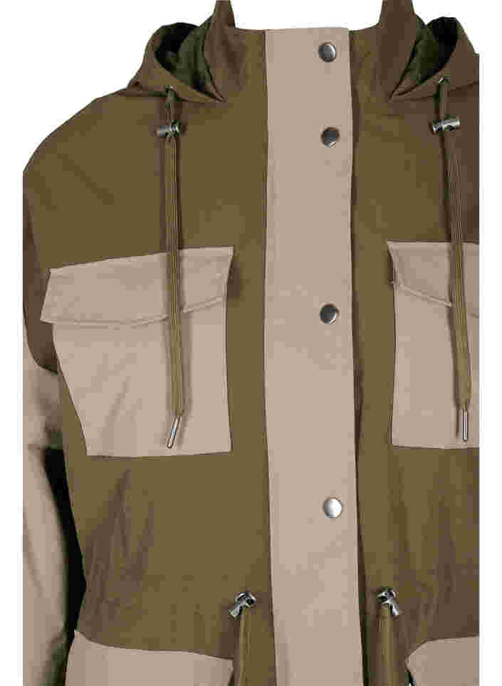 Kontrastfarvet jakke med lommer, Dark Olive Comb., Packshot image number 2