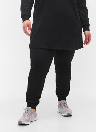 Sweatpants med trackdetaljer, Black, Model image number 2