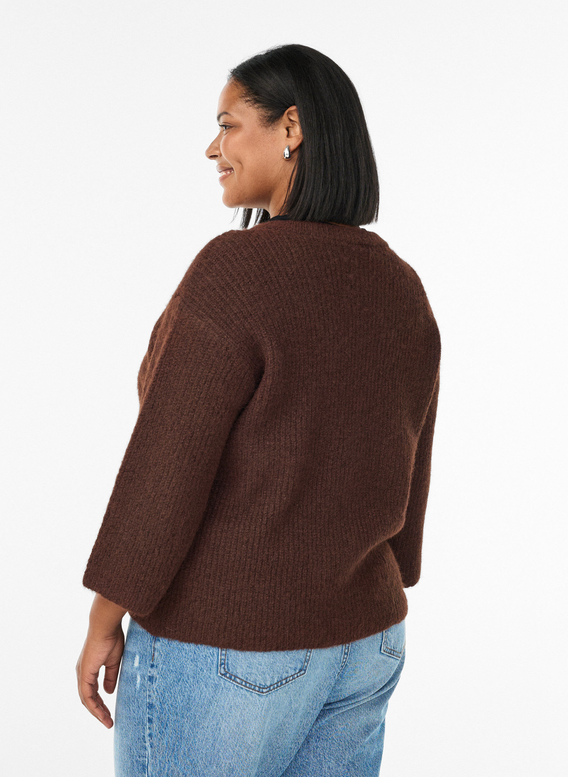 Zizzi Kort cardigan med 3/4-&aelig;rmer og gyldne strukturknapper, Brun, Model image number 2