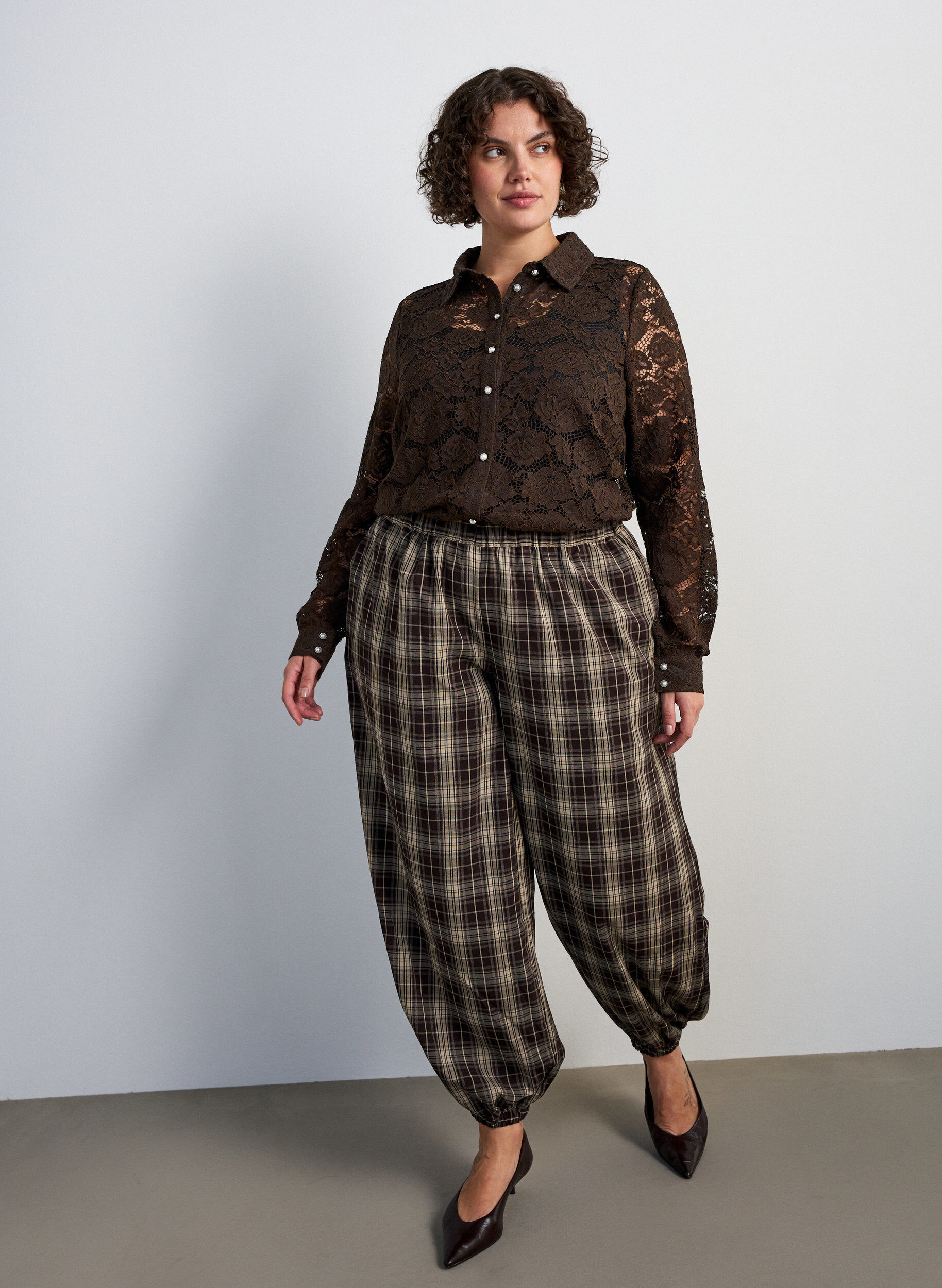 ZizziBlondeskjorte med perleknapper, Brun, Model image number 1