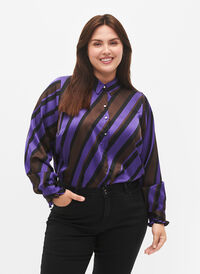 Satin skjorte med diagonale striber, Stripe AOP, Model