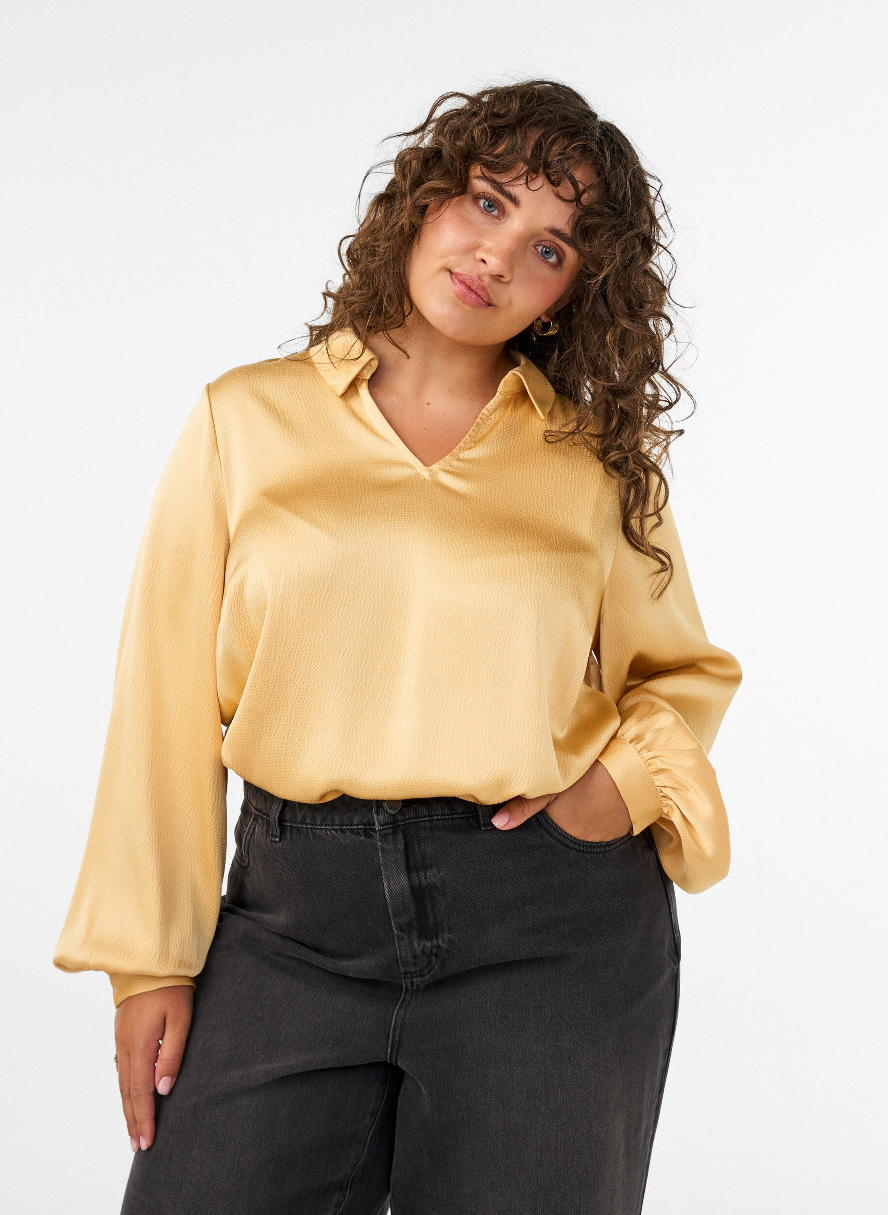 Bluse med skjortekrave og V-hals, Gul, Model