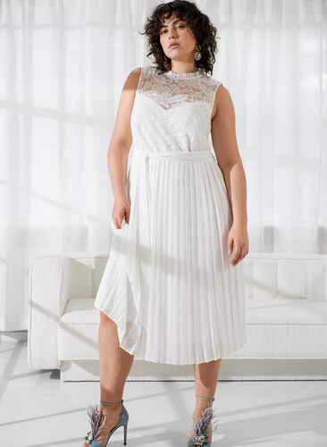 Ærmeløs kjole med blonder og plissé, Bright White, Image image number 0