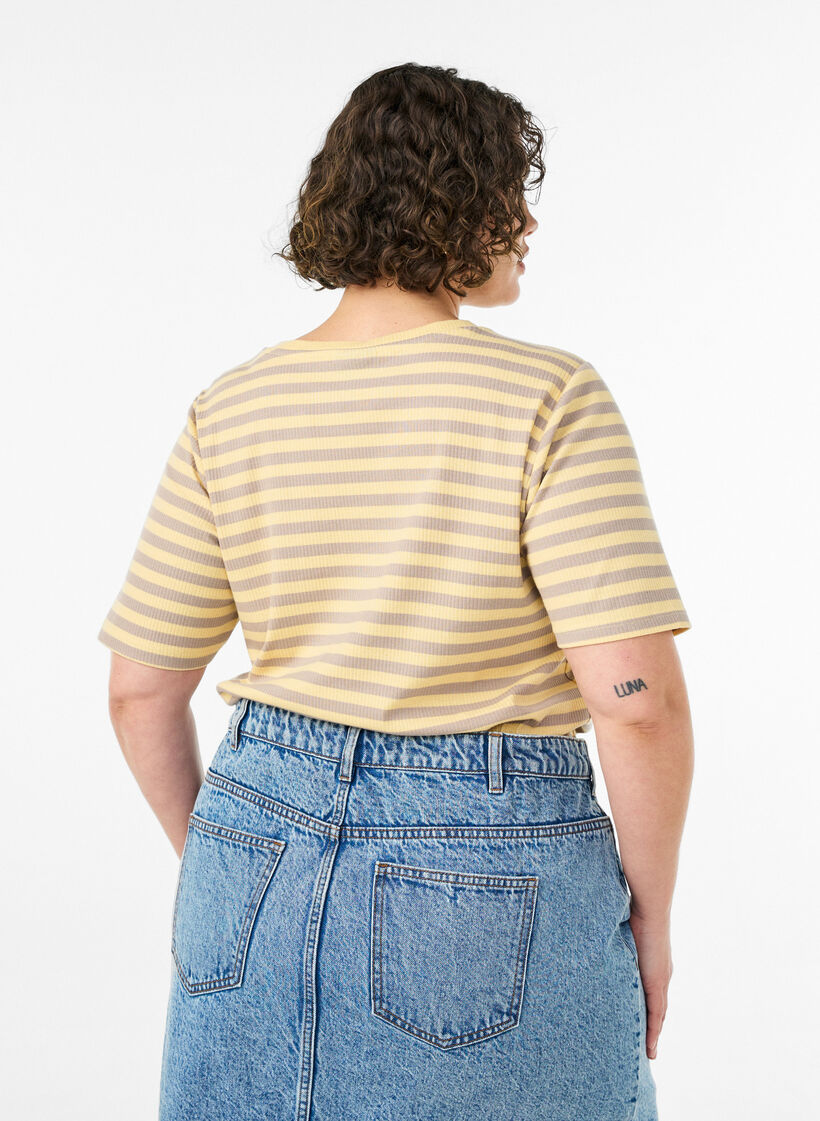 Stribet t-shirt med ribstruktur, Gul, Model image number 2