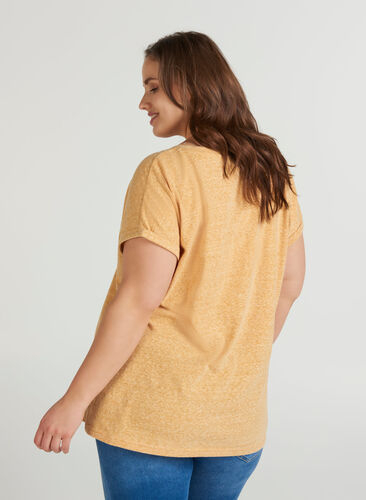 Meleret bomulds t-shirt, Mineral Yellow Mélange, Model image number 1