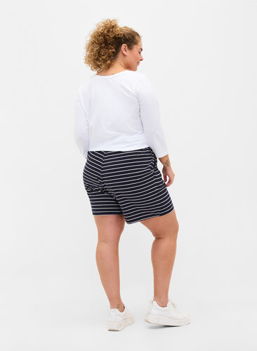 Bomulds shorts med lommer, Blue Stripe, Model image number 1