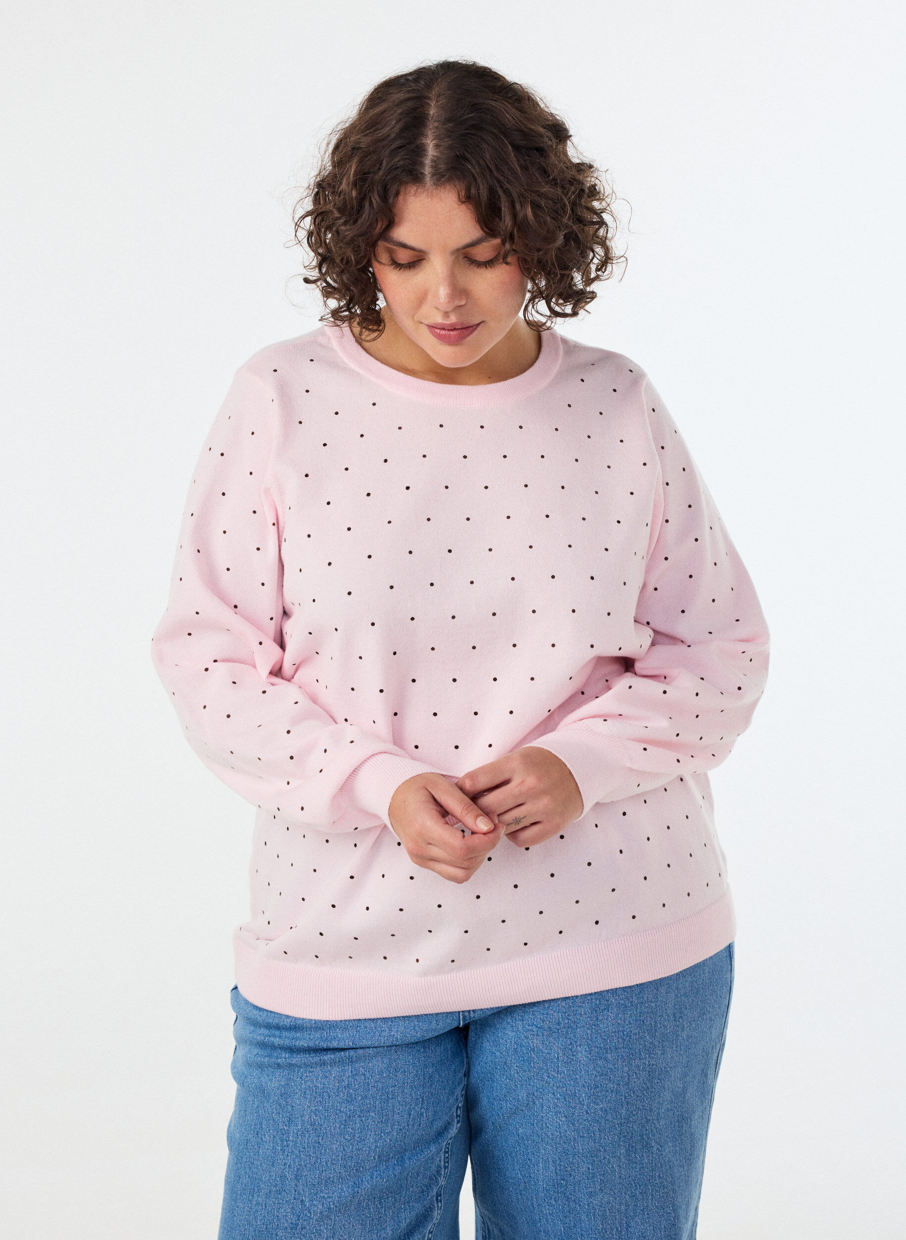 ZizziStrikbluse med sm&aring; prikker, Lyser&oslash;d, Model image number 0