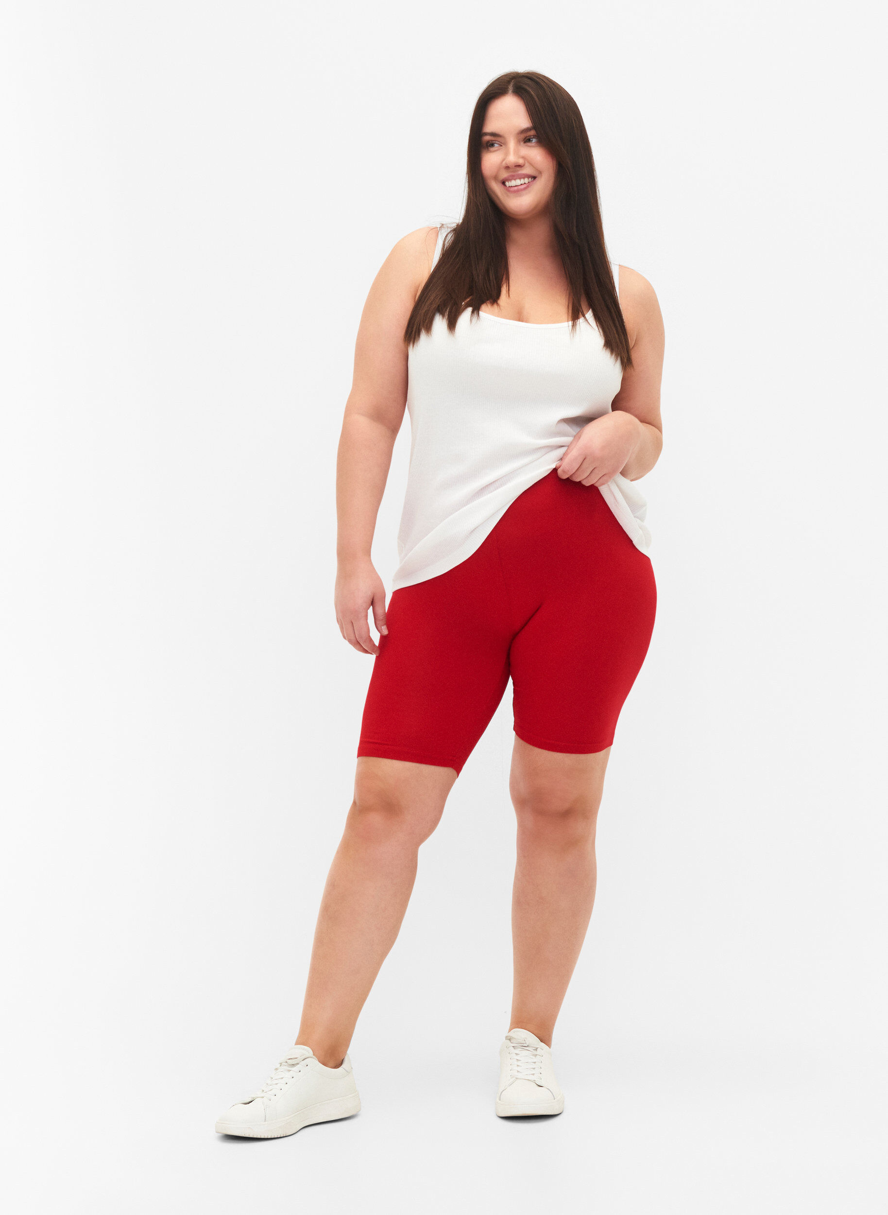 ZizziEnsfarvede basis cykelshorts, R&oslash;d, Model image number 1