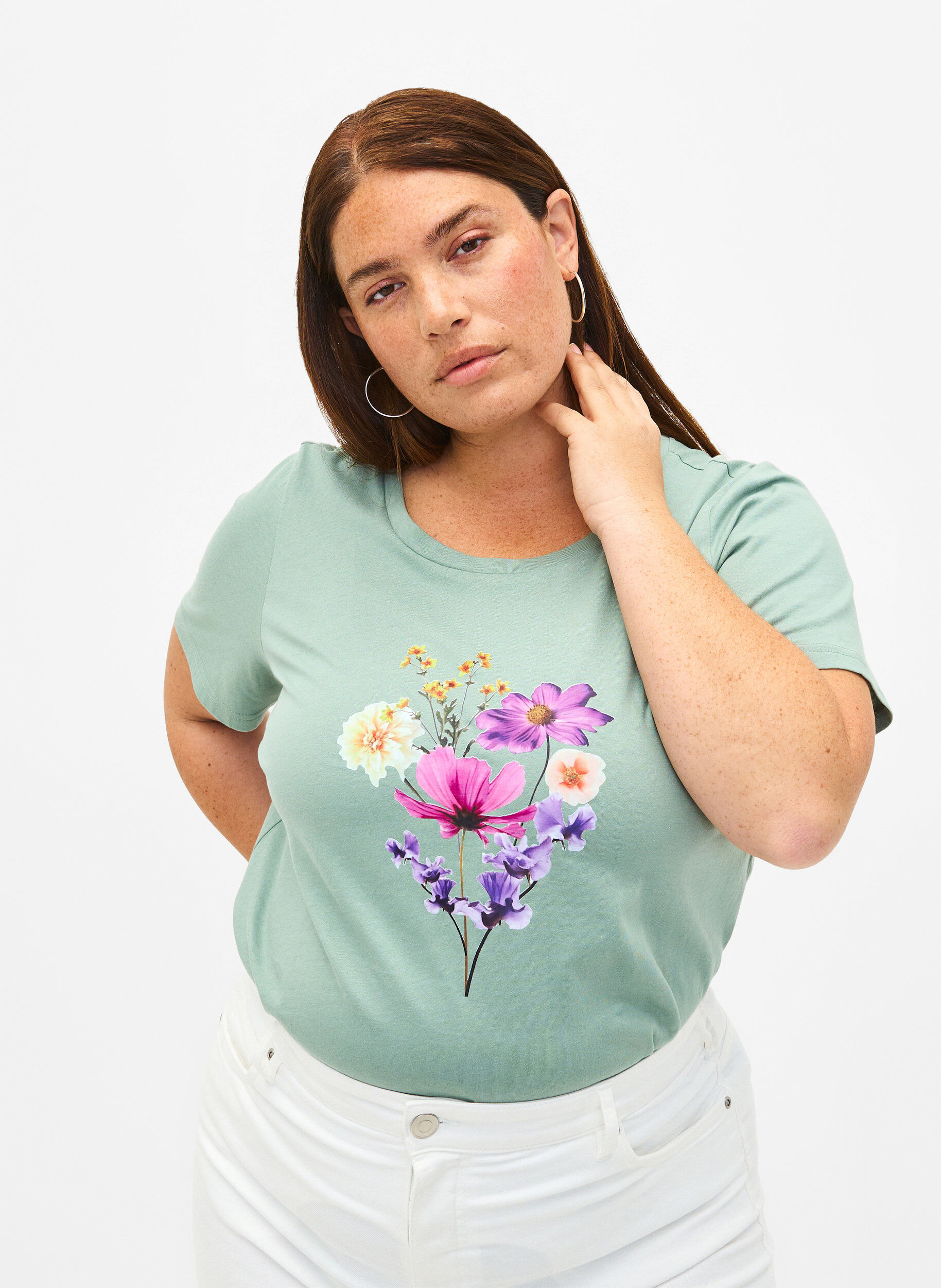 Zizzi T-shirts med blomster motiv, Chinois G. w. Flower, Model image number 0