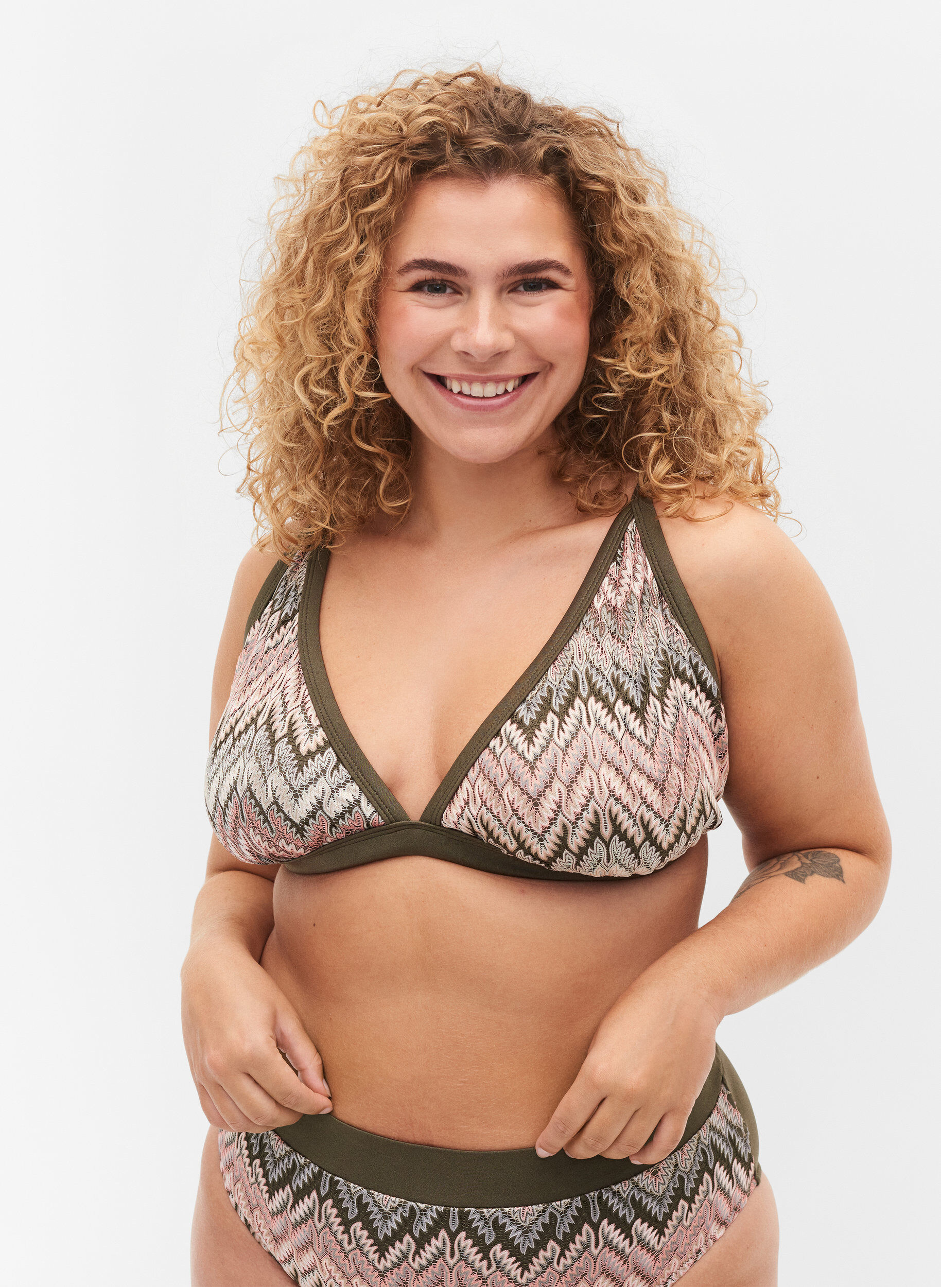 Zizzi M&oslash;nstret trekants bikini bh, Beech AOP, Model image number 0