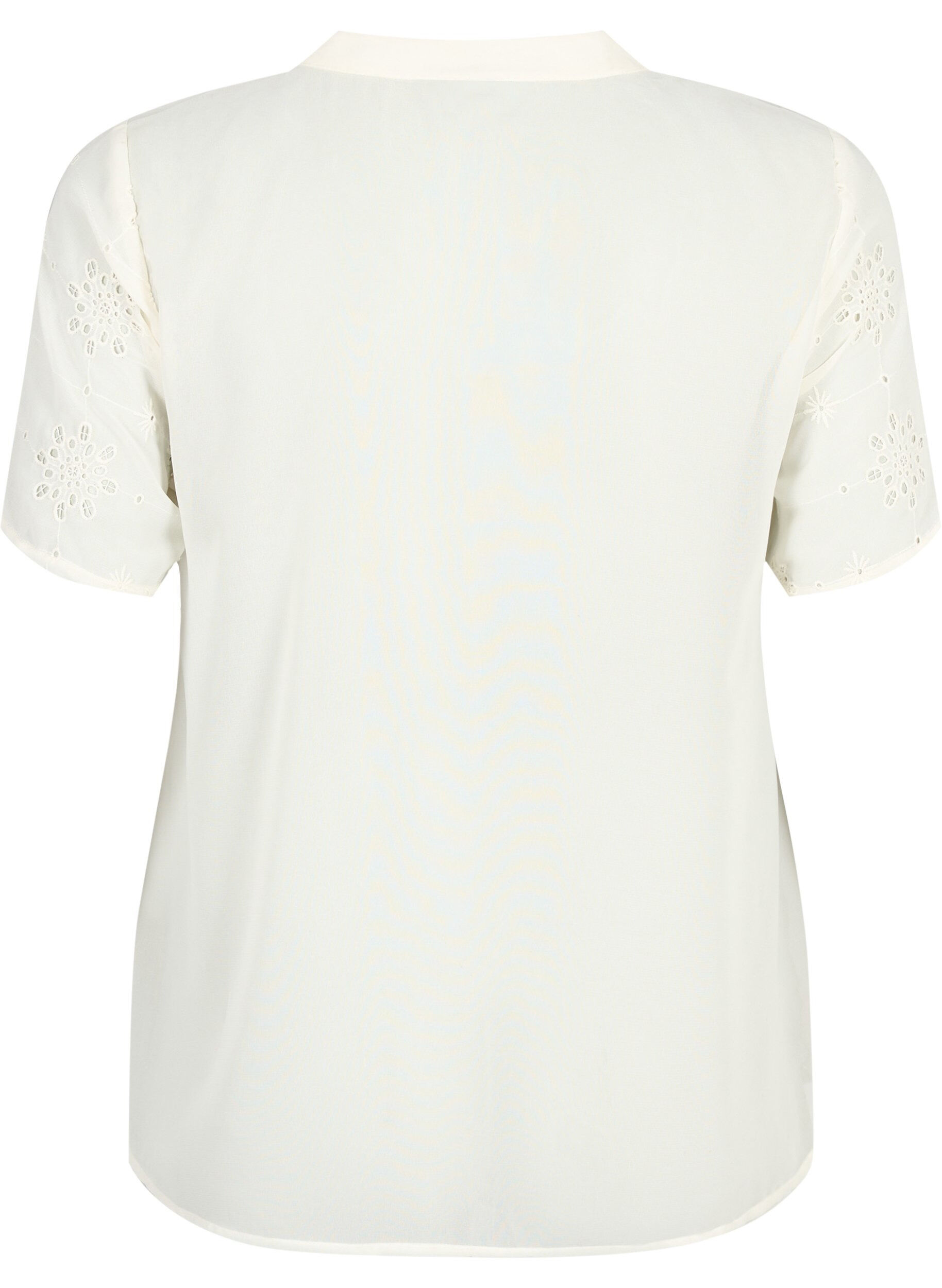 Zizzi Kort&aelig;rmet skjortebluse med broderi anglaise, Antique White, Packshot image number 1