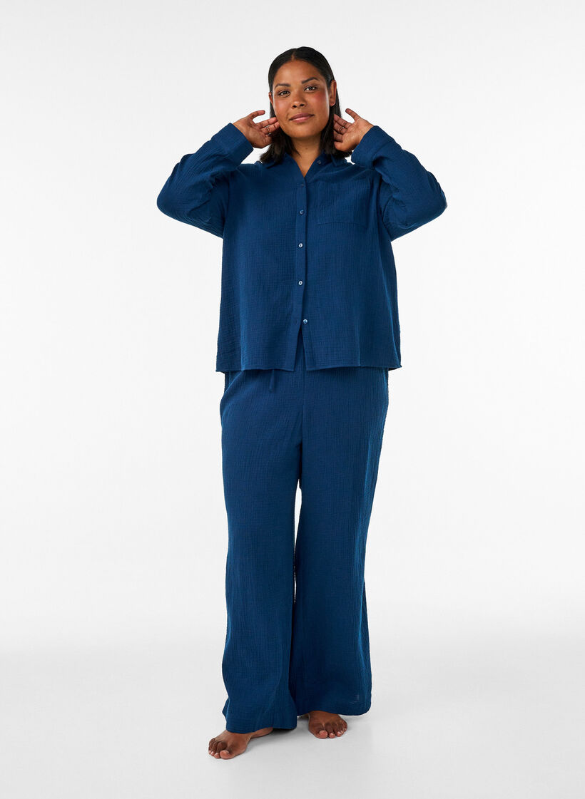 L&oslash;se pyjamasbukser i bomuldsmusselin, Bl&aring;, Model image number 0