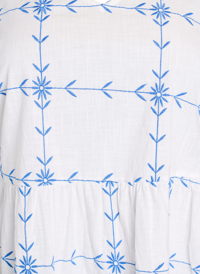 Kort kjole med V-hals og broderi, Hvid, Packshot image number 2