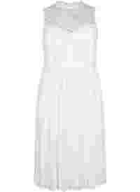 Ærmeløs brudekjole med blonder og plissé