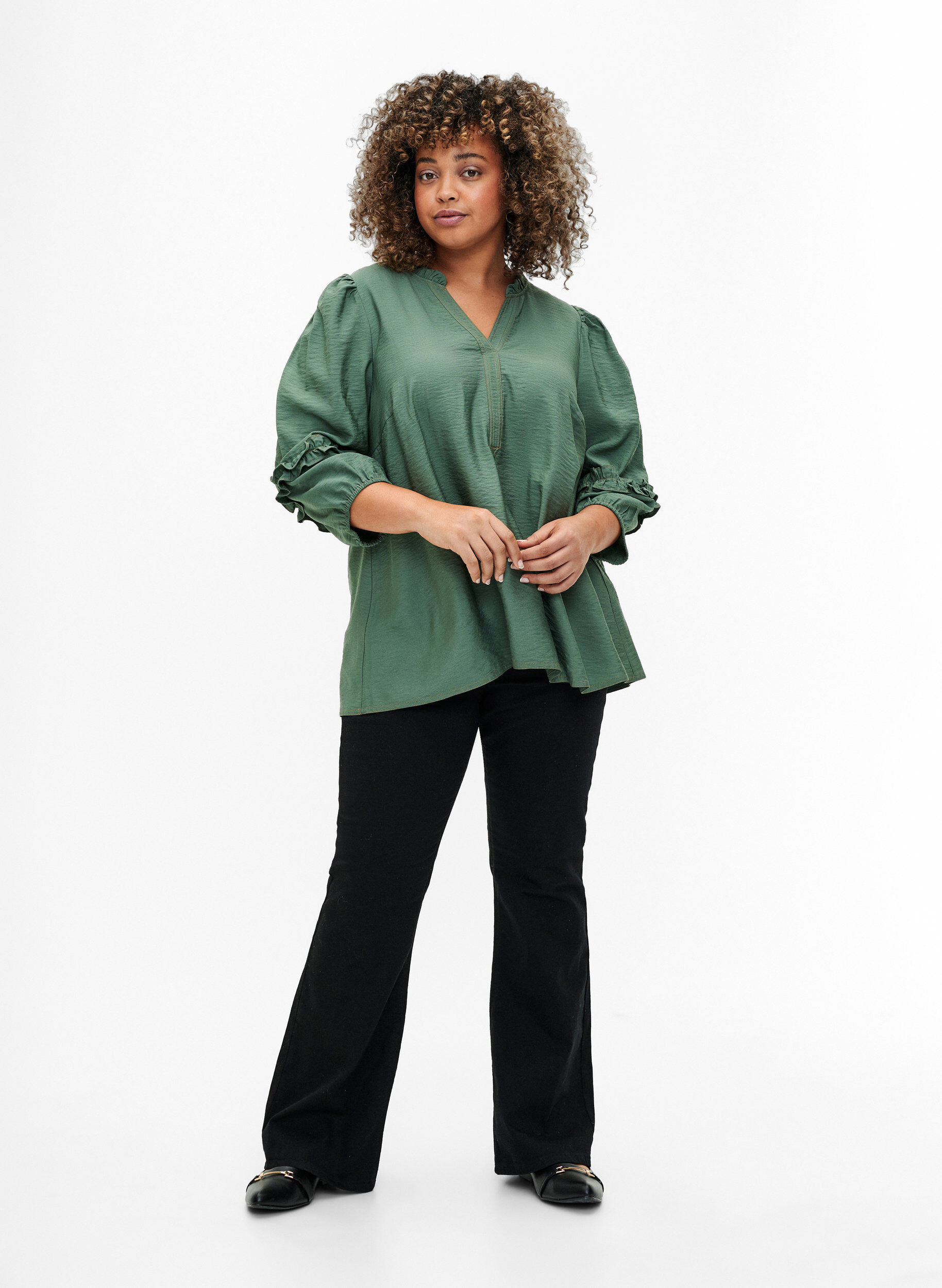 Zizzi Bluse med fl&aelig;ser, Duck Green, Model image number 2