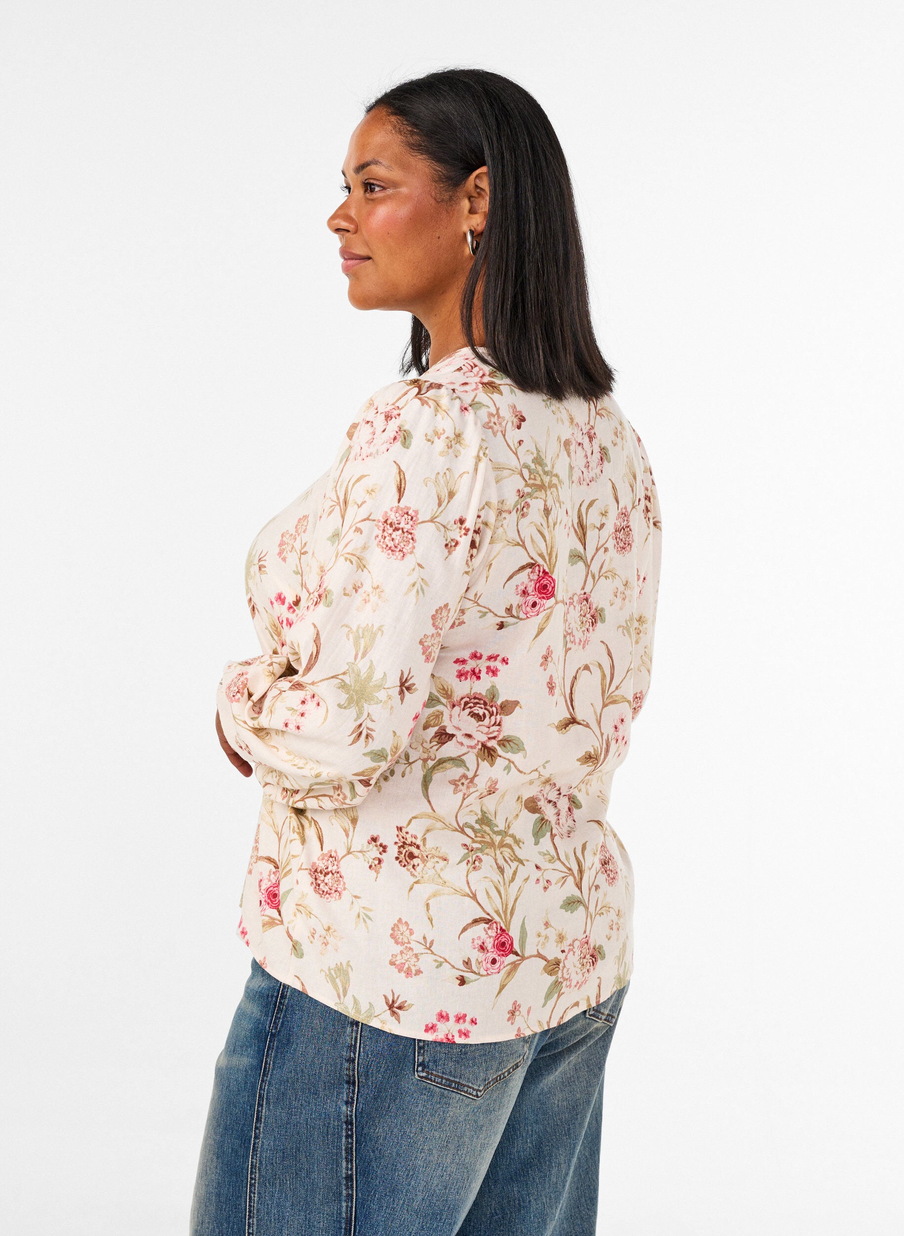 ZizziBlomstret bluse i h&oslash;r og viskose med lange &aelig;rmer, Vanilla, Model image number 2