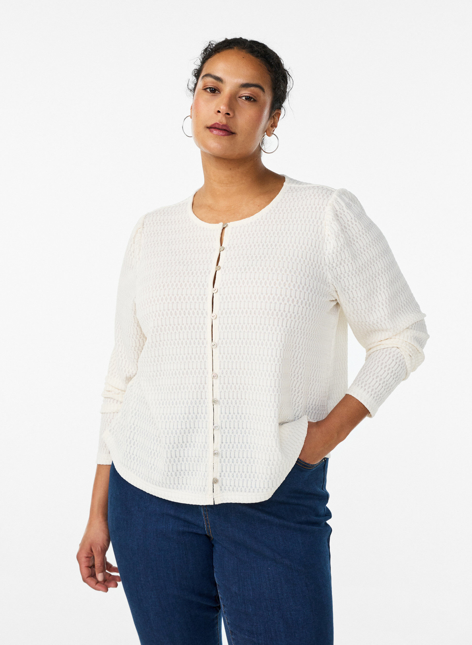 Bluse med strukturm&oslash;nster og knaplukning, Vanilla, Model