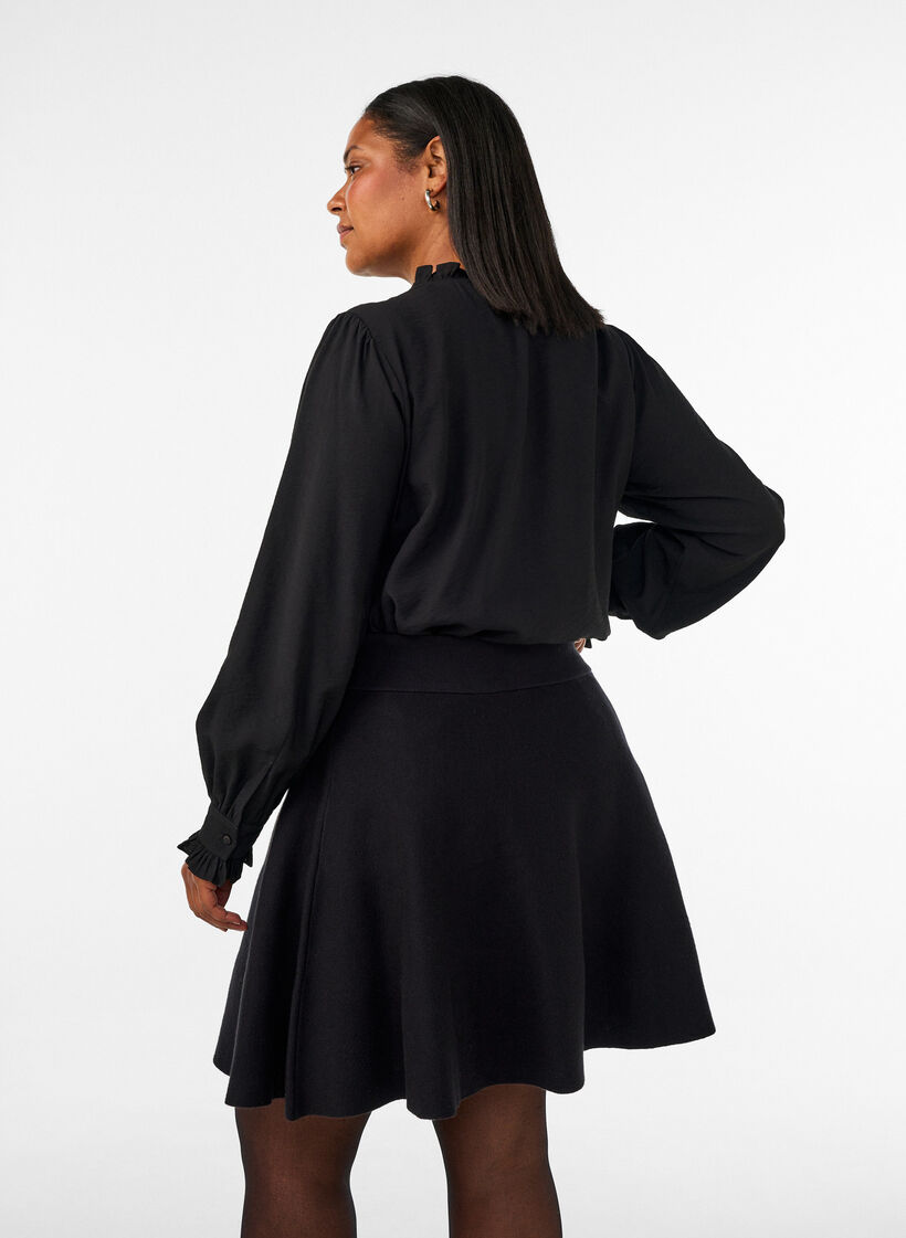 Kort striknederdel med A-facon, Sort, Model image number 2