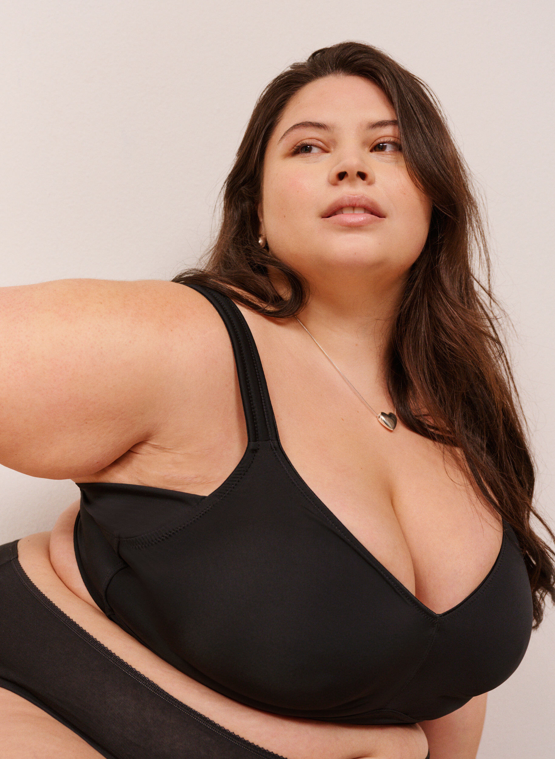 ZizziKomfort-bh med polstrede stropper, Sort, Image image number 0