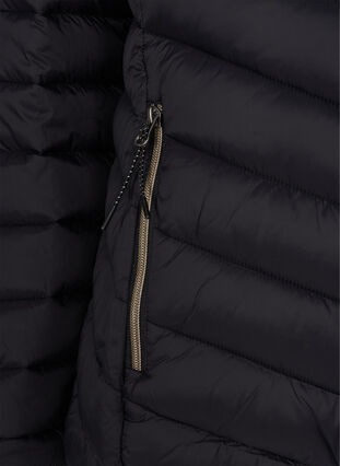 Quiltet letsvægt jakke med hætte og lommer, Black, Packshot image number 3