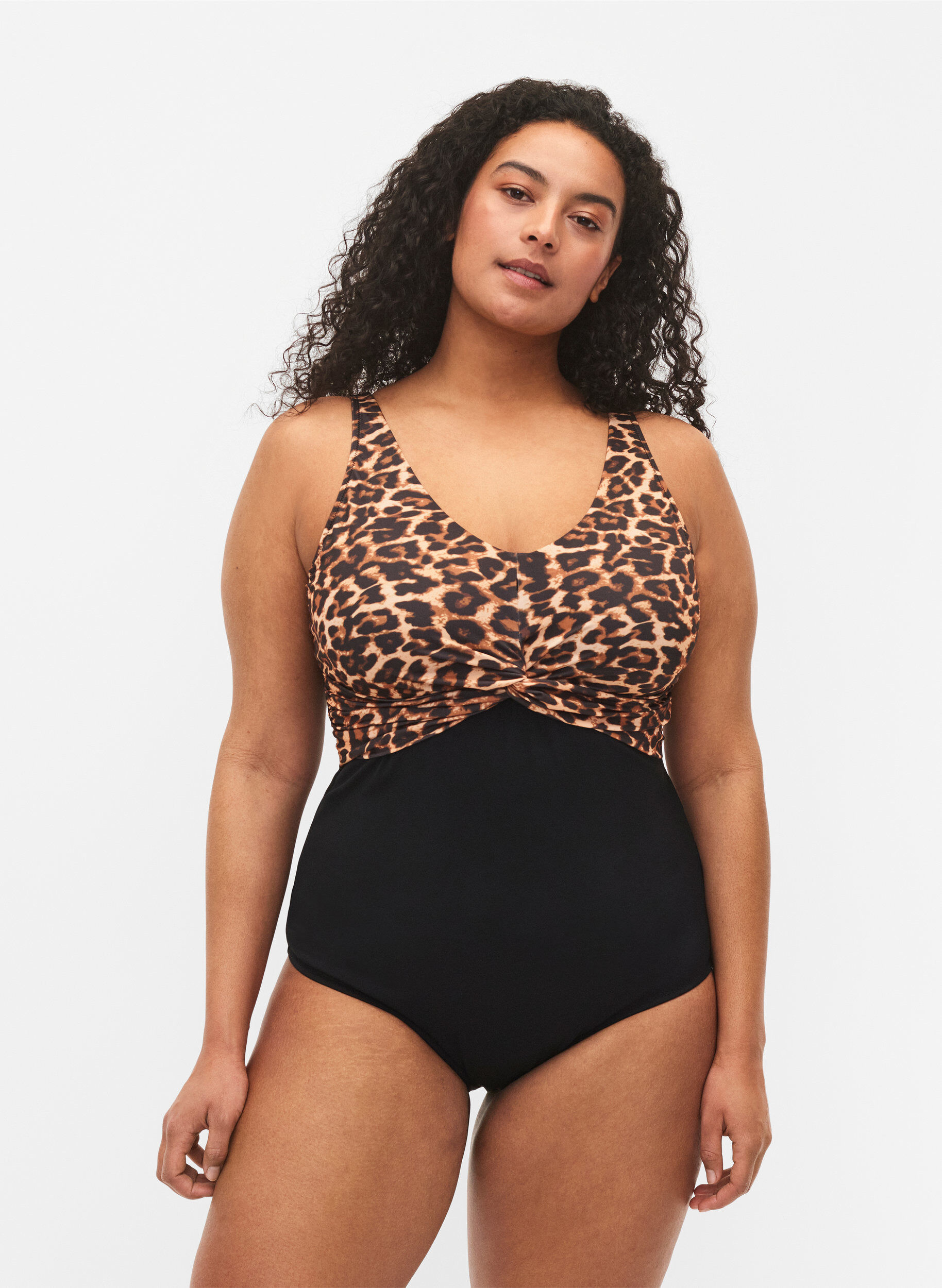 Zizzi Badedragt med b&oslash;jle og regulerbare stropper, Black Leopard, Model image number 0