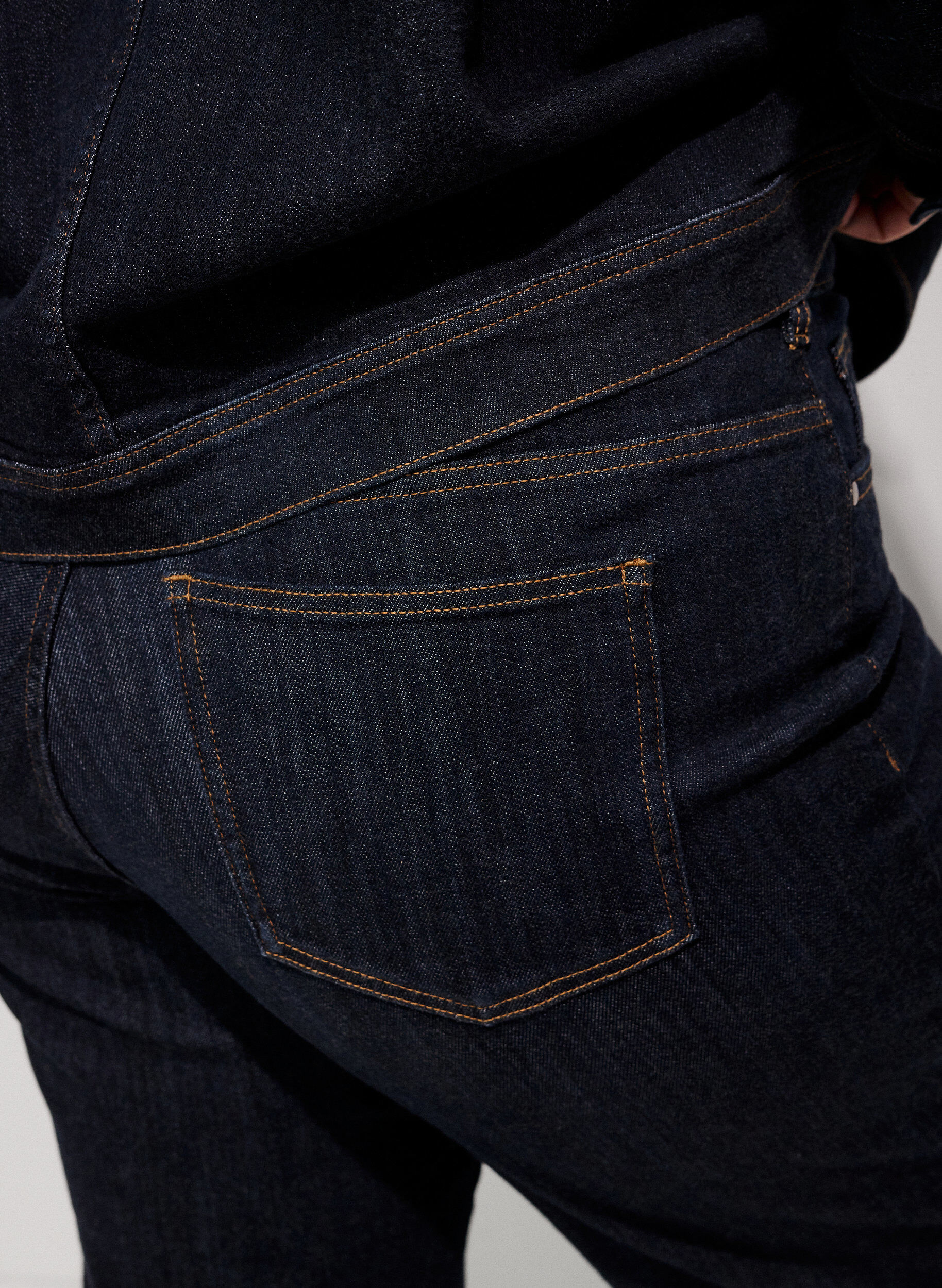 ZizziStraight fit Kiana jeans med h&oslash;j talje, Bl&aring;, Model image number 3