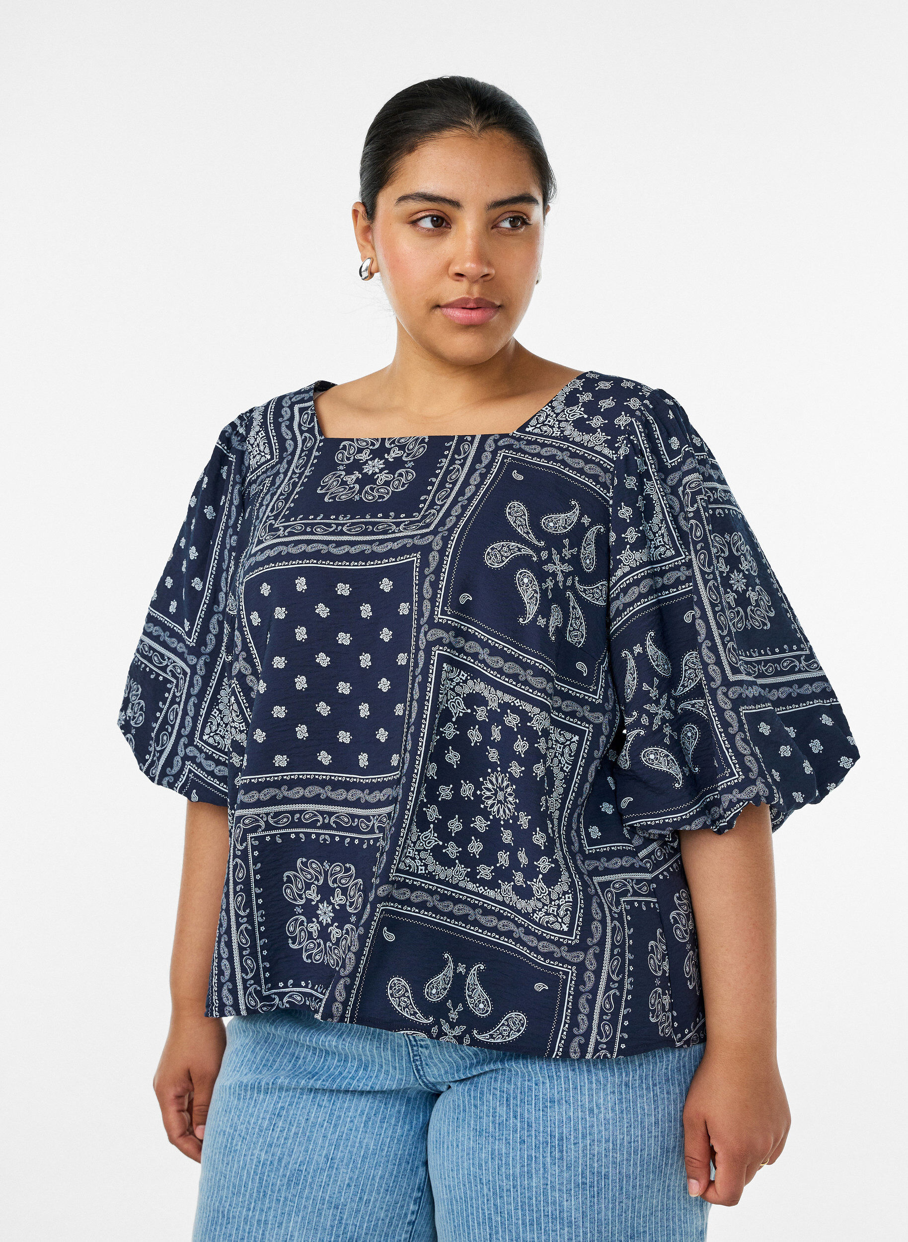 ZizziBluse i viskose med paisleyprint og ballon&aelig;rmer, Bl&aring;, Model image number 0