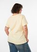 T-shirt i &oslash;kologisk bomuld med velourtekst, Gul, Model image number 2