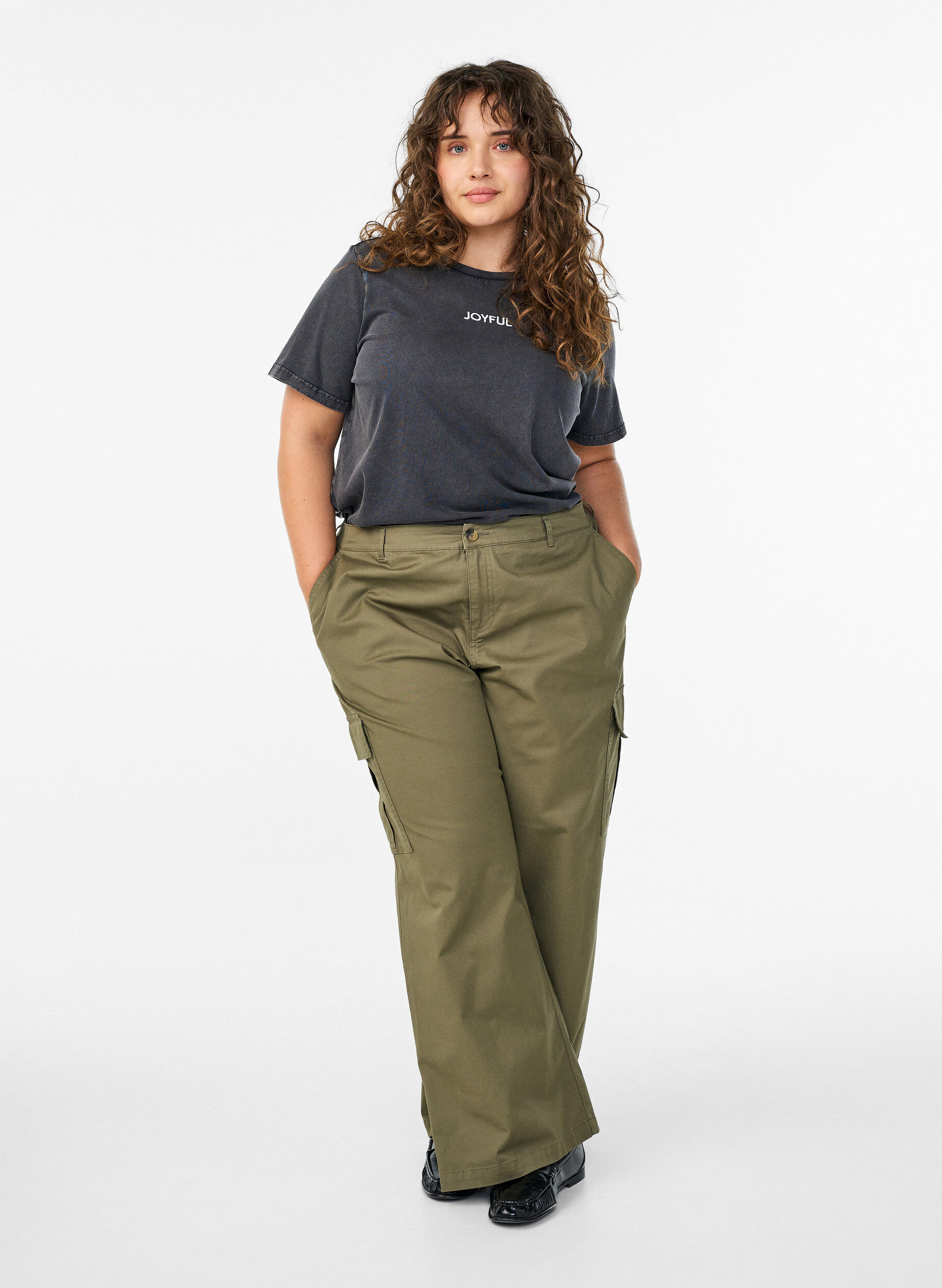 Zizzi T-shirt i &oslash;kologisk bomuld med rygprint, Gr&aring;, Model image number 1