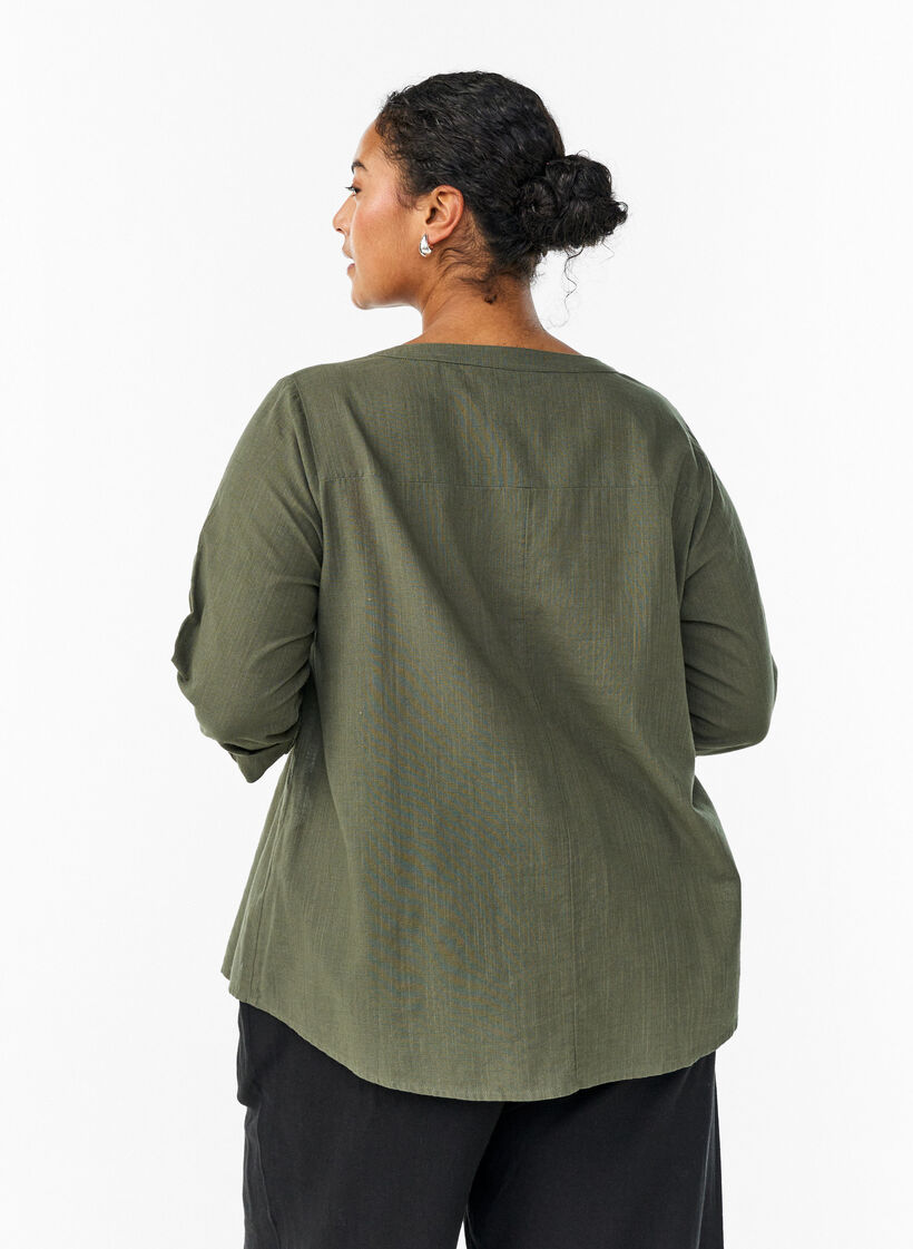 Skjortebluse i bomuld med V-udsk&aelig;ring, Gr&oslash;n, Model image number 2